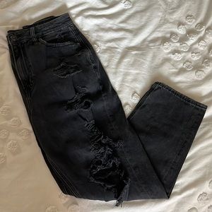 American Eagle black high rise straight leg ripped jeans size 8 short